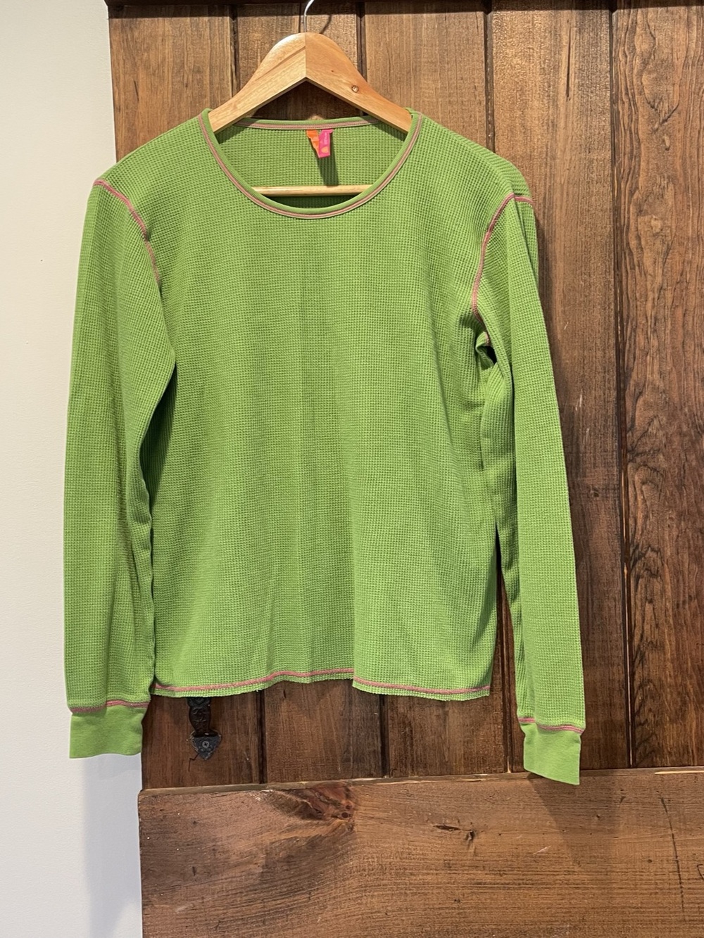 Jenni by Jennifer Moore Green & Pink Contrast Stitch Thermal Knit Top M